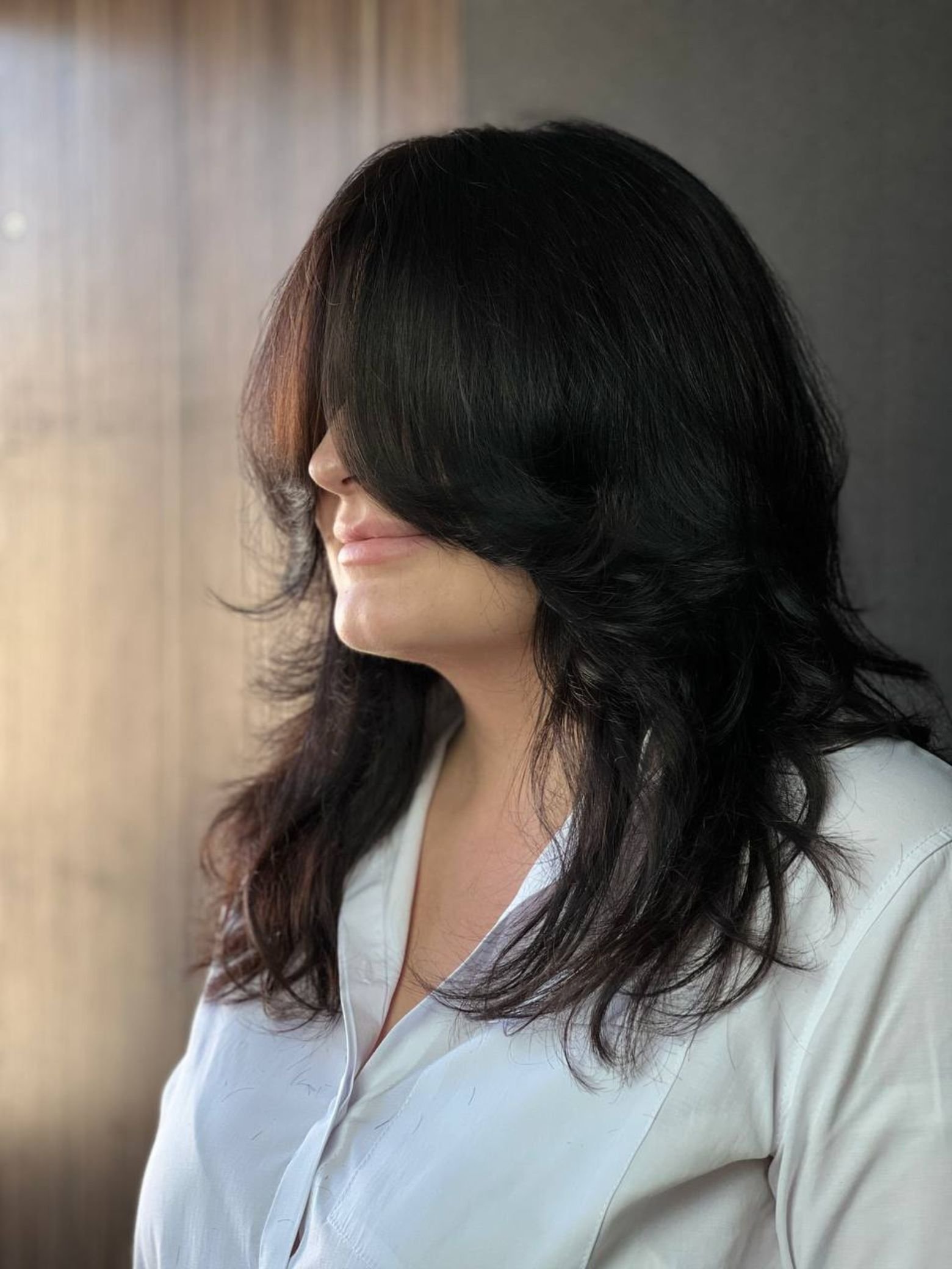 SOFT LAYERS & CURTAIN BANGS FOR MODERN MOVEMENT